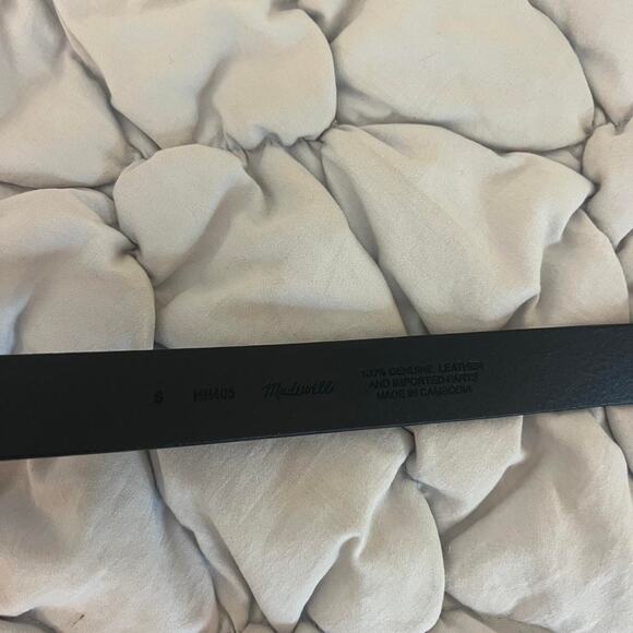 Madewell Black Leather Belt - Never worn. Size S - Picture 2 of 2
